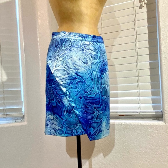 BLUE D’AZUR skirt stretchy white blue snake 6 - Picture 8 of 10